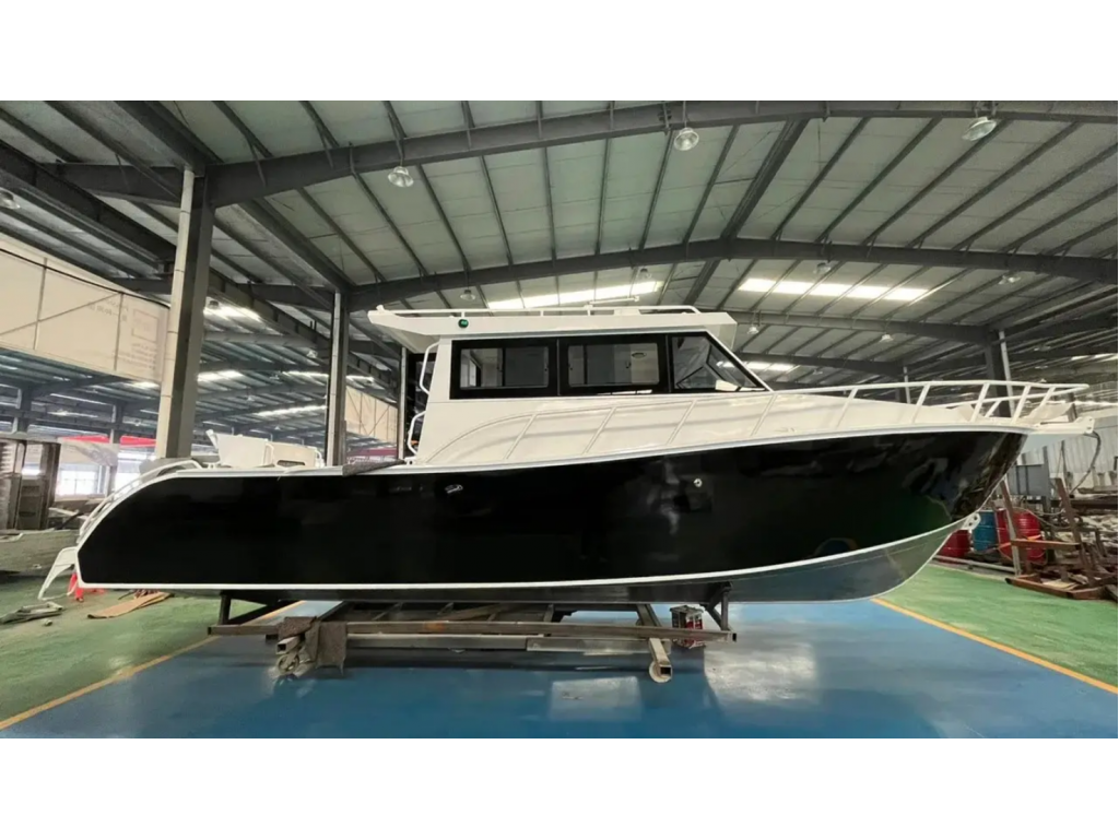 เรือยอทช์ Yachts สำหรับตกปลาสุดหรู